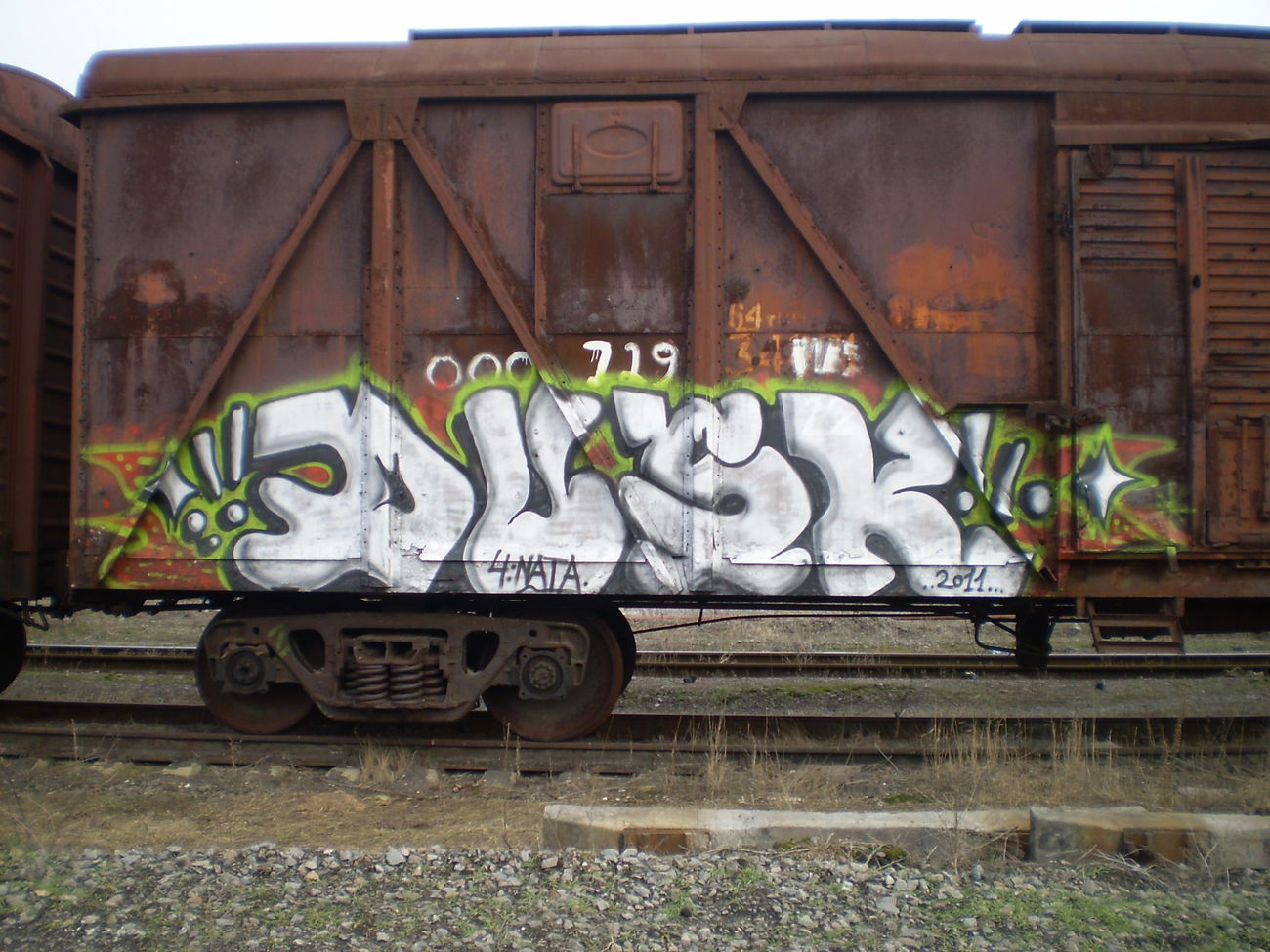 Graffiti Train - Photo by Dusk (2011)