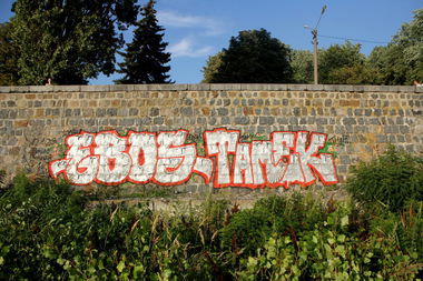 Graffiti Bombing - Photo by EBOSS - EBOS, TAMEK, THEF (2012)