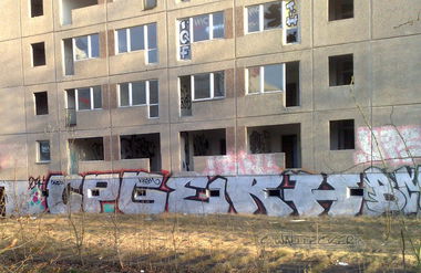 Graffiti Bombing - Photo by EBOSS - Cpg, Erh, Ebos (2009)
