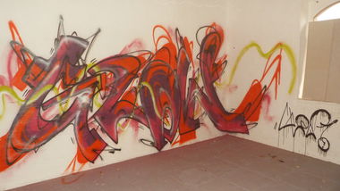 Graffiti Photo by EDOZ - Glow, Desden, ATD (2014)