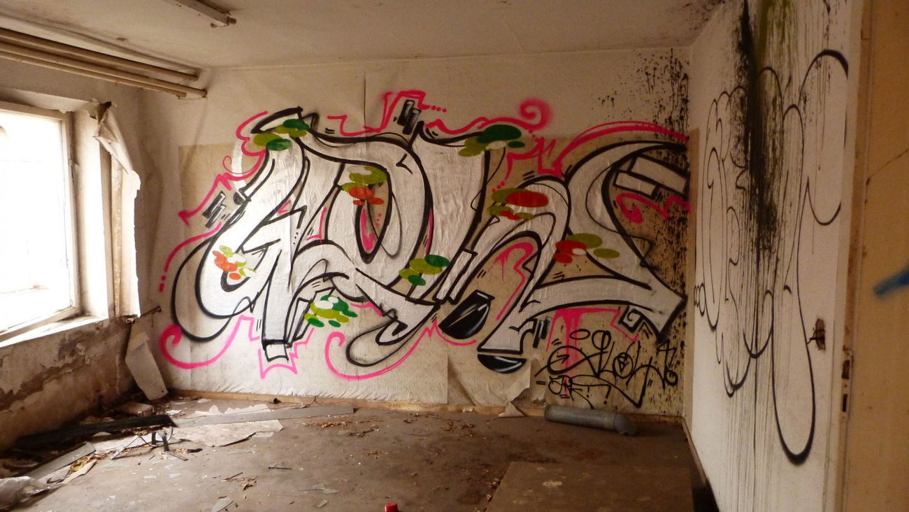 Graffiti Wall - Photo by EDOZ - GLOW, ARK, Dresden