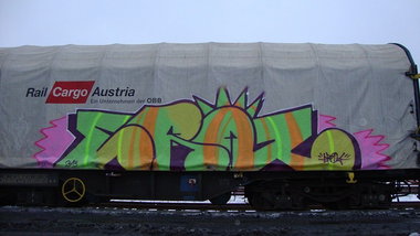 Graffiti Train - Photo by ELECTROZ - POWER (2013)