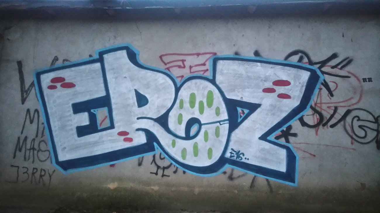 Graffiti Wall - Photo by ELECTROZ (2016)