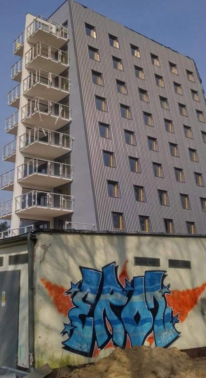 Graffiti Wall - Photo by ELECTROZ (2012)