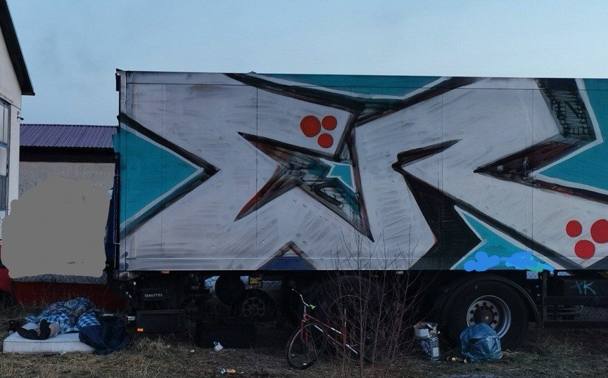 Graffiti Photo by ELECTROZ - wholecar, bom, alko (2020)