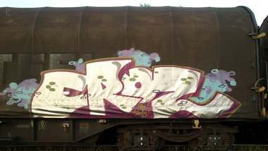 Graffiti Train - Photo by ELECTROZ - POWER (2013)