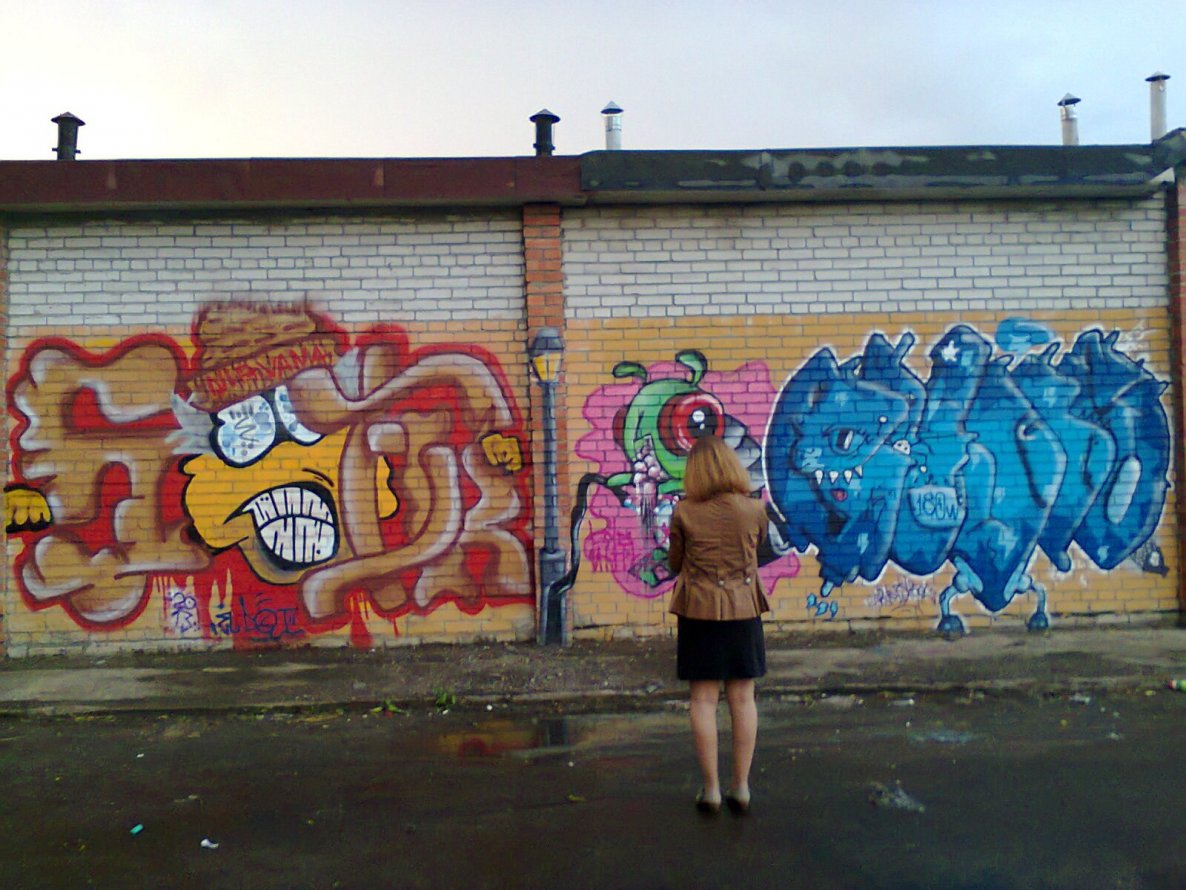 Graffiti Wall in Russia - Photo by ELandLoLa - live, girl, soek (2013)