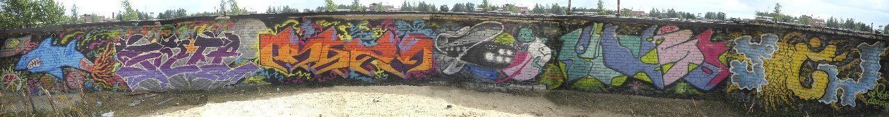 Graffiti Wall - Photo by ELandLoLa - mnmk, fate, raze (2012)