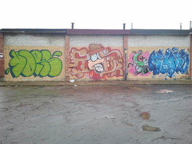 Graffiti Wall in Russia - Photo by ELandLoLa - yors, soek, lola (2013)
