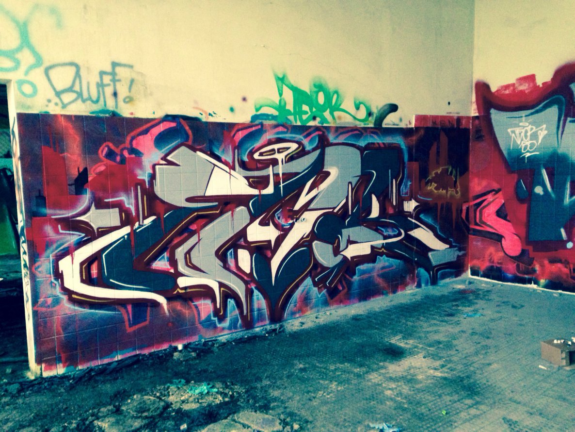 Graffiti Wall - Photo by EMOK - EMOK, MQS