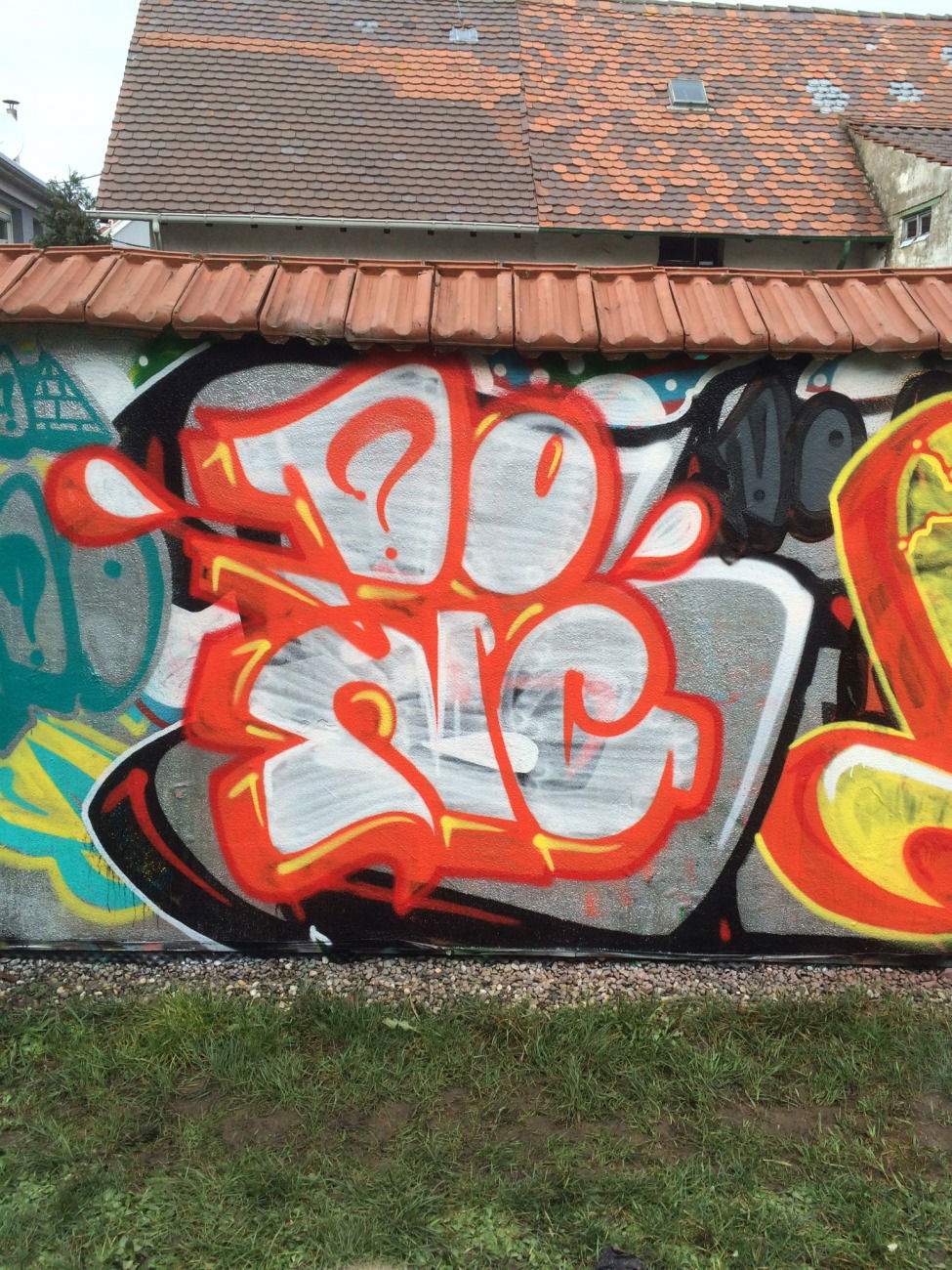 Graffiti Wall - Photo by ENOD8 - DONE