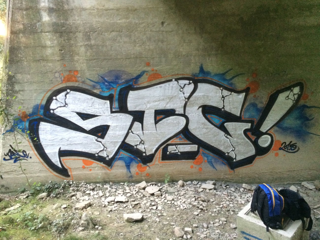 Graffiti Bombing - Photo by ENOD8 - STC (2015)