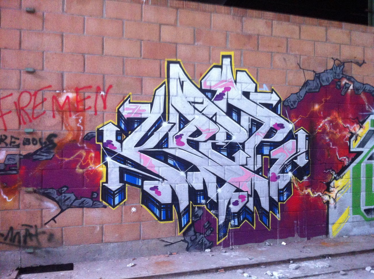 Graffiti Wall - Photo by ENOD8 - Keep