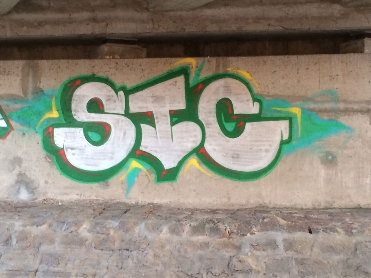 Graffiti Bombing - Photo by ENOD8 - Stc