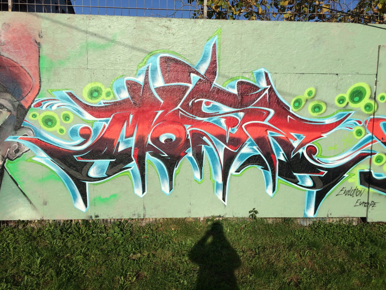 Graffiti Wall - Photo by ENOD8 - Mose