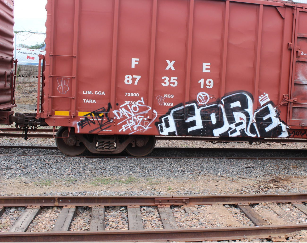Graffiti Train in México - Photo by EPRE - epre (2014)