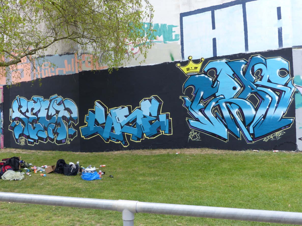 Graffiti Wall in Metz - Photo by ERAS43 - SENF...COSE...ERAS (2014)