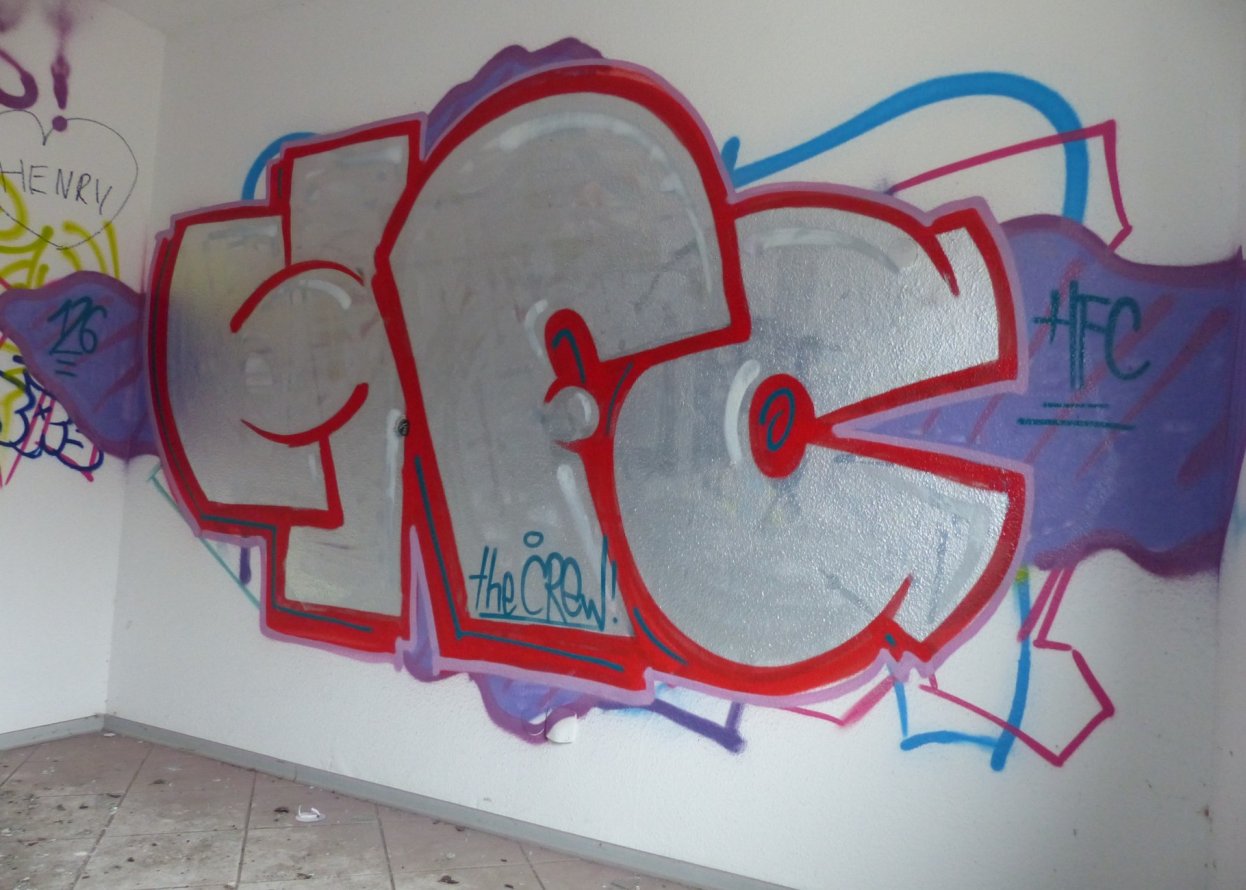Graffiti Wall - Photo by ERAS43 - HFC, 126, CREW (2015)