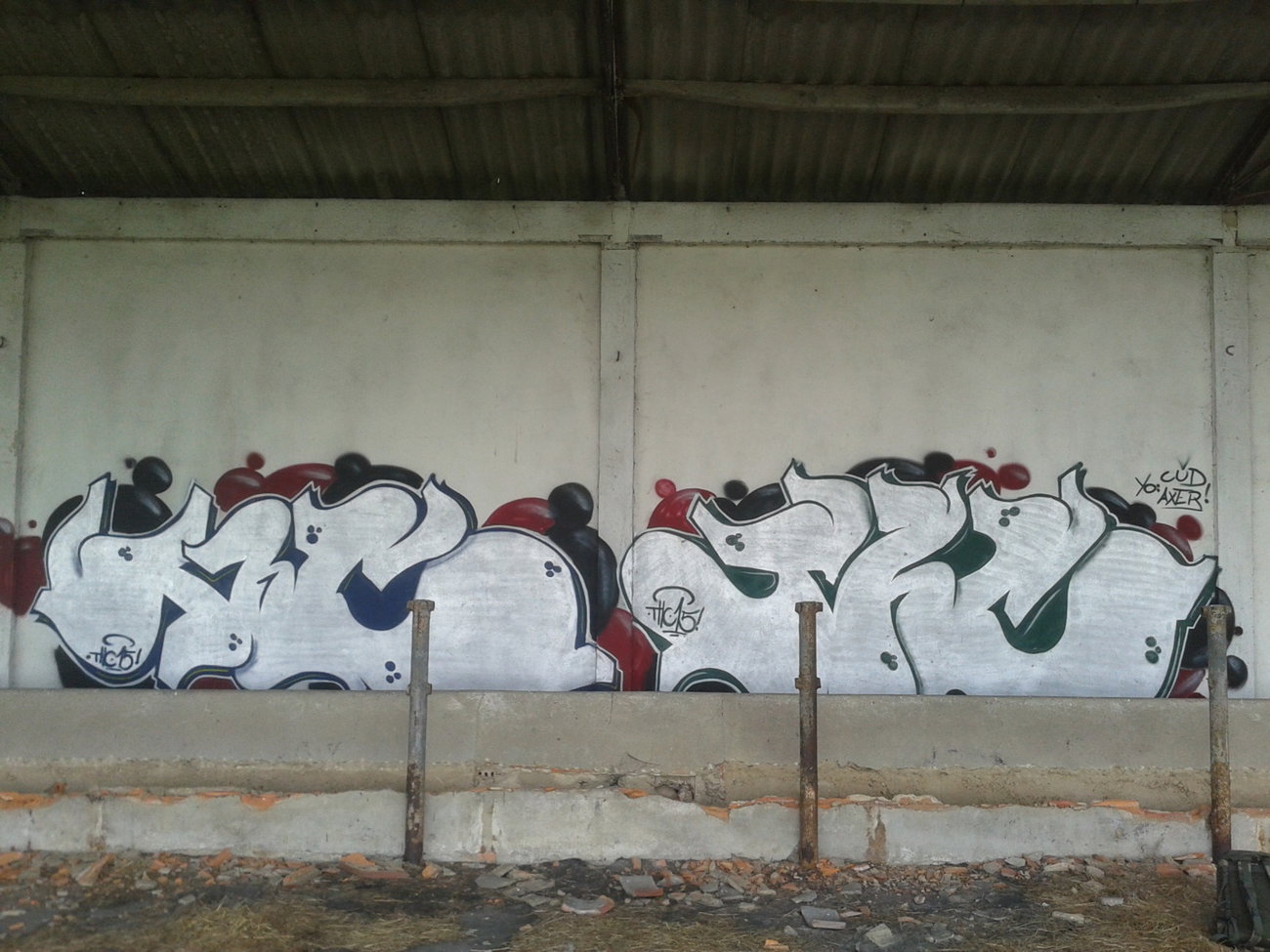 Graffiti Photo by ERENA - thc