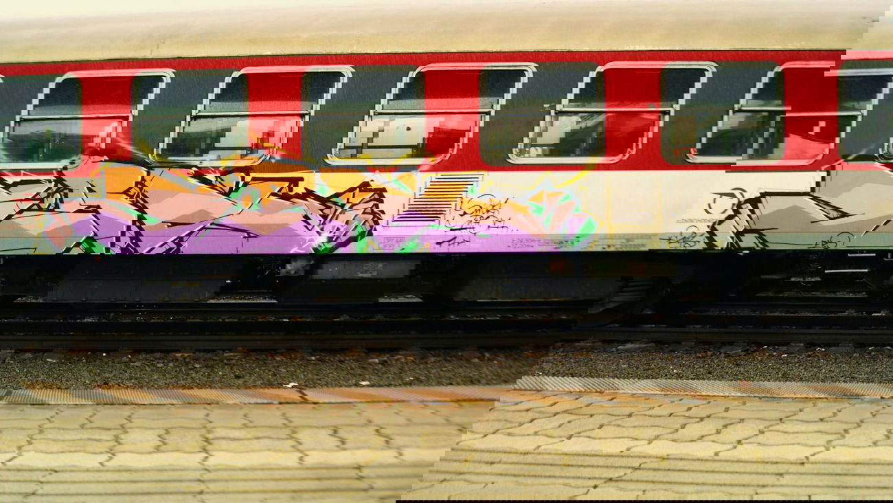 Graffiti Train - Photo by EROTICS - -eRs-