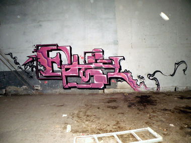 Graffiti Wall in Pula Croatia - Photo by ETIKeta (2014)