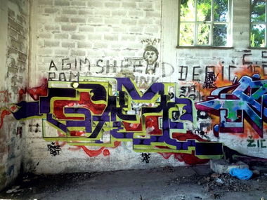 Graffiti Wall - Photo by ETIKeta