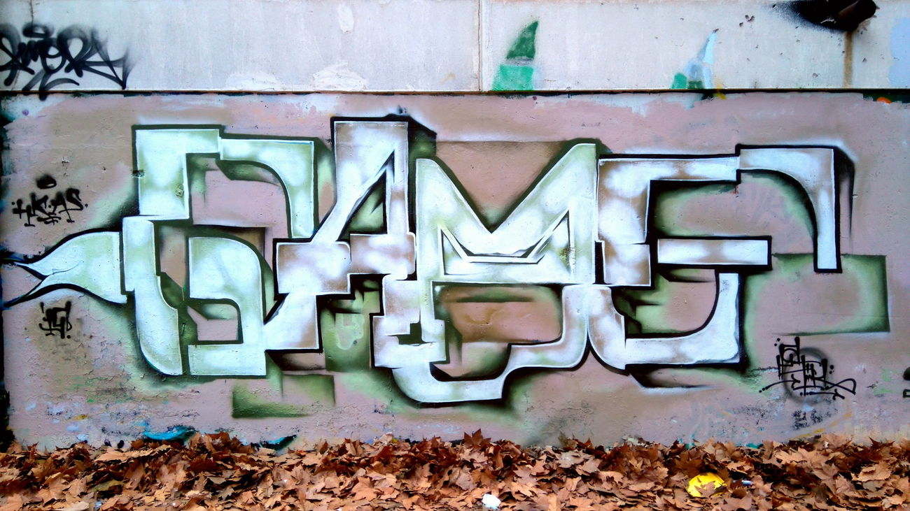 Graffiti Wall - Photo by ETIKeta