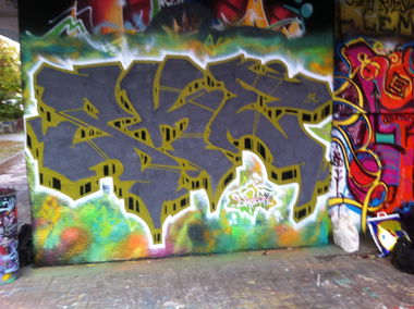 Graffiti Wall - Photo by EWRAZ - ske