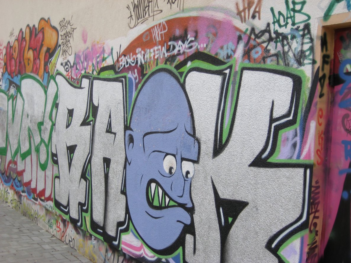 Graffiti Wall in Seelow - Photo by EastGermanGraff - back, hfa, EastGermanGraff (?)