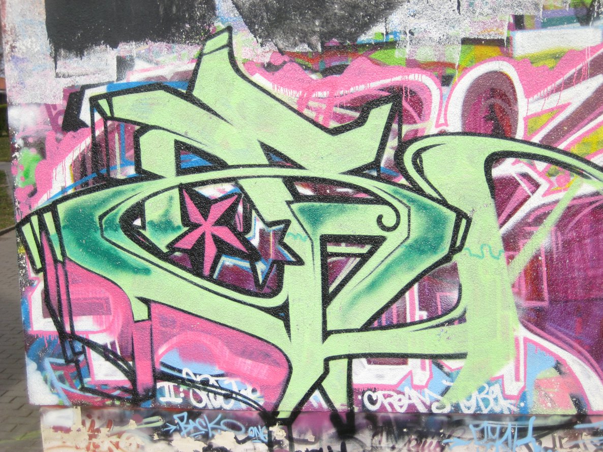 Graffiti Wall in Seelow - Photo by EastGermanGraff - r, EastGermanGraff, East (?)