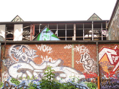 Graffiti Bombing - Photo by Eckes - IME, MVP, Tex