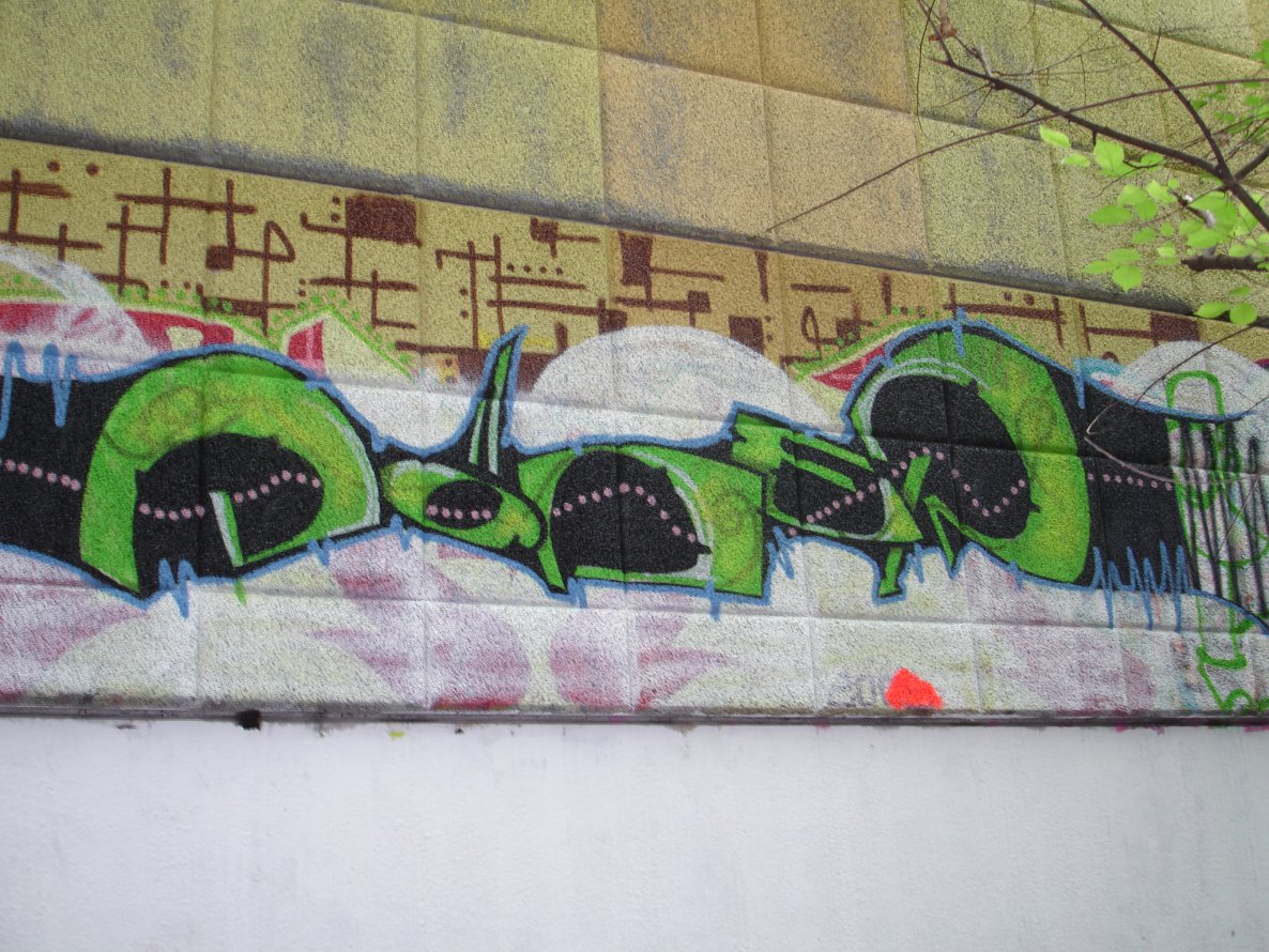 Graffiti Wall - Photo by Eckes - Döner, NCS