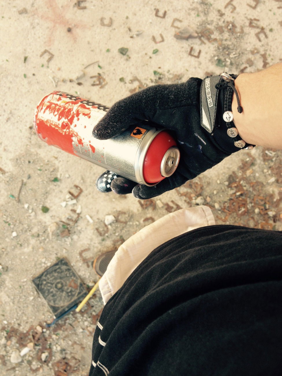 Graffiti Artwork - Photo by EcoetwO - zagreb, graffiti, can (2015)