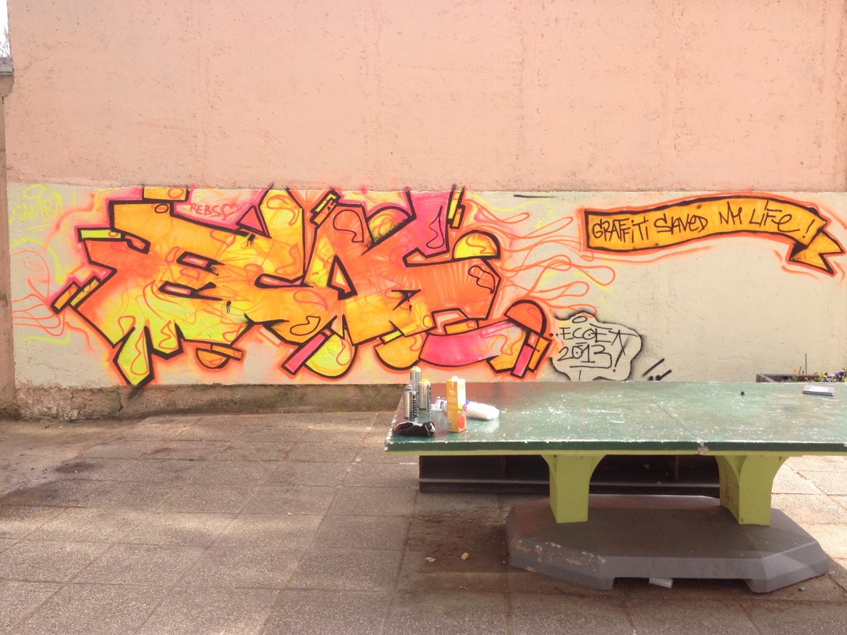 Graffiti Wall in Zagreb - Photo by EcoetwO - fluo, fluorescent, wildstyle (2013)