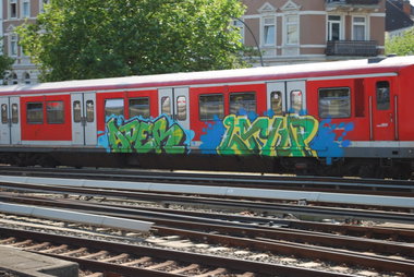 Graffiti Train in Hamburg - Photo by EdVonCrack
