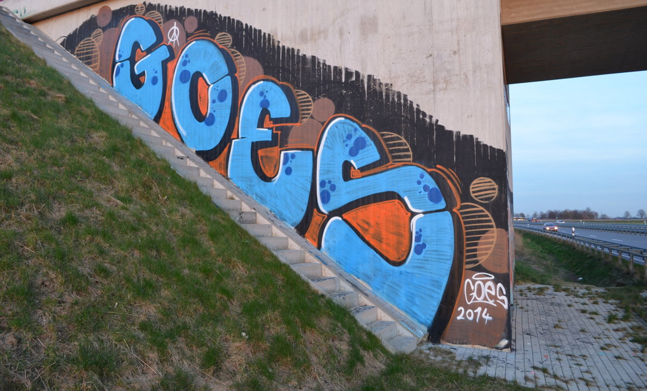 Graffiti Photo by EddingPower - BluePeace, Bridge, Goes2 (2014)