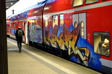 Graffiti Train in Dresden - Photo by Egalist - Kerl, Roks, Pius (2014)