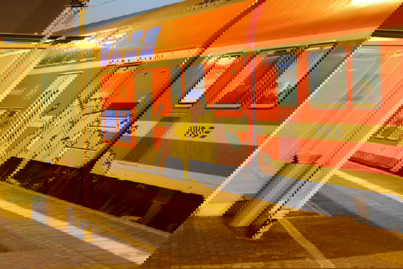 Graffiti Train in Dresden - Photo by Egalist - FDJ, NOMI, train (2014)