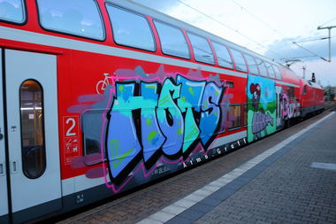 Graffiti Train in Dresden - Photo by Egalist - Hots, Kerl, Pius (2015)