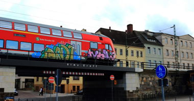 Graffiti Train in Dresden - Photo by Egalist - nomi, panda, Sbahn (2015)