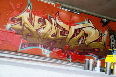 Graffiti Wall - Photo by EiLaafSchprey - kutz, 135, rwrz (2014)