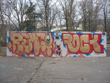Graffiti Wall in Budapest - Photo by EightySeven - Remsi, Rock (2013)
