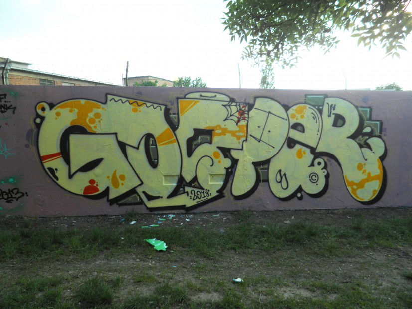 Graffiti Wall in Budapest - Photo by EightySeven - Gospe (2013)