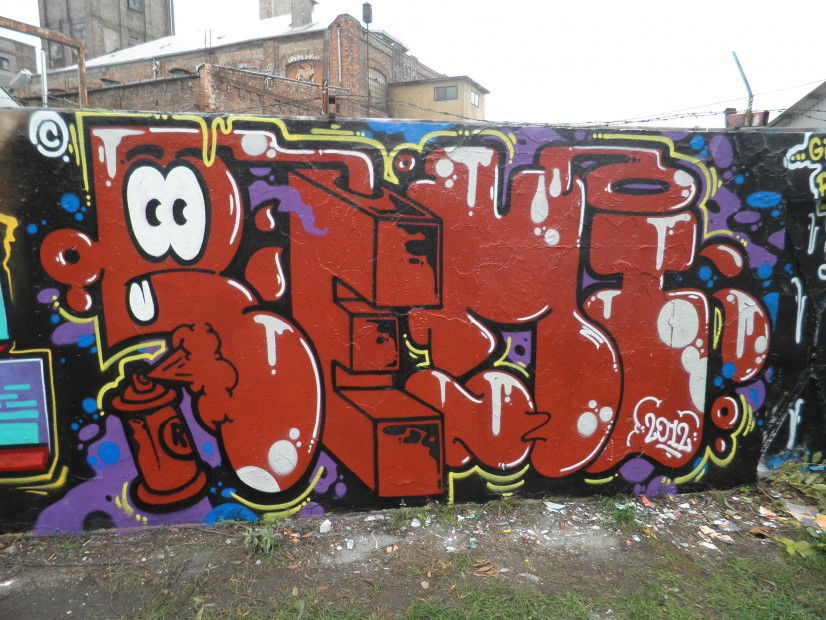 Graffiti Wall in Budapest - Photo by EightySeven - Remi (2012)