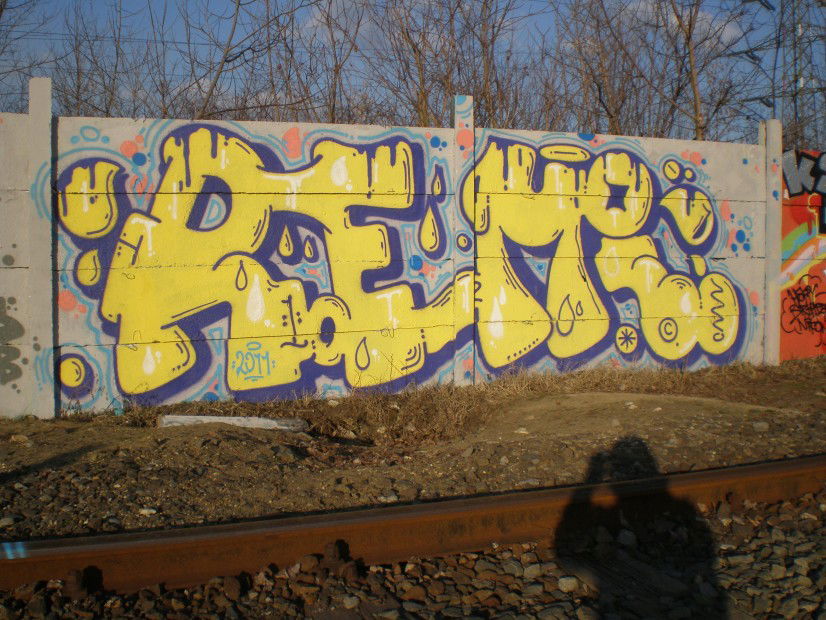 Graffiti Wall in Budapest - Photo by EightySeven - Remi (2011)