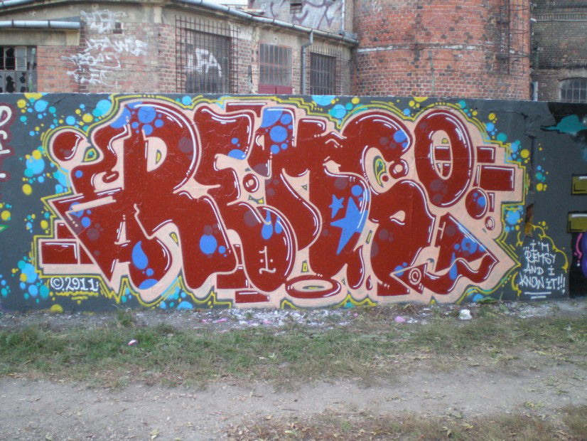 Graffiti Wall in Budapest - Photo by EightySeven - Remsi (2011)