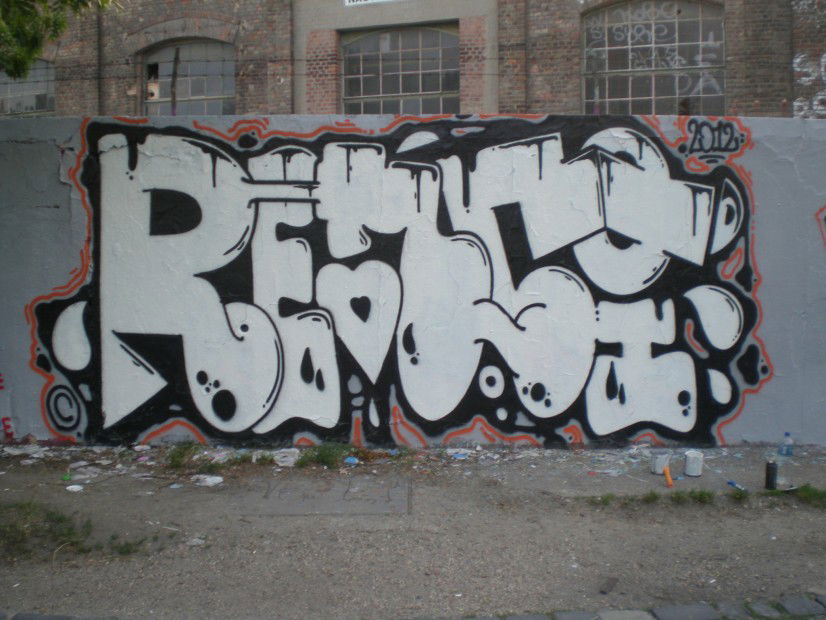 Graffiti Wall in Budapest - Photo by EightySeven - Remsi (2012)