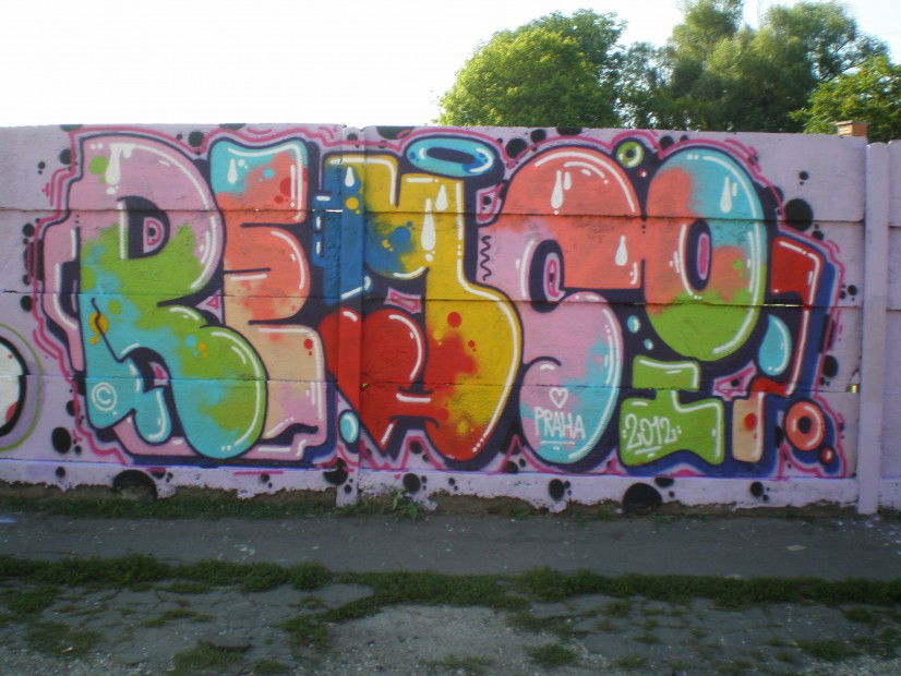 Graffiti Wall in Budapest - Photo by EightySeven - Remsi (2012)