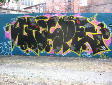 Graffiti Wall in Budapest - Photo by EightySeven - Gospe (2013)