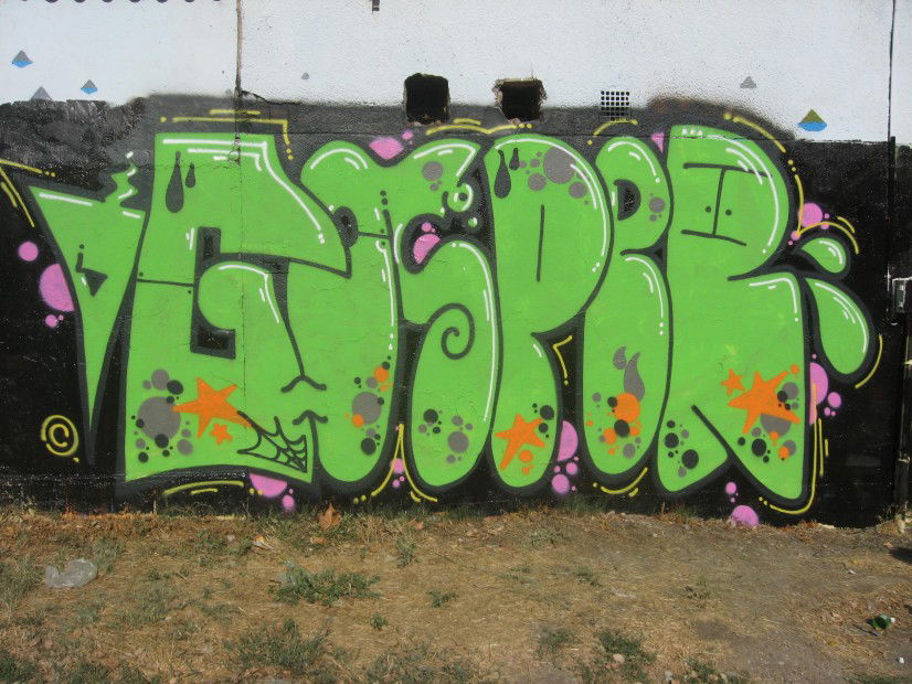 Graffiti Wall in Budapest - Photo by EightySeven - Gosper (2013)